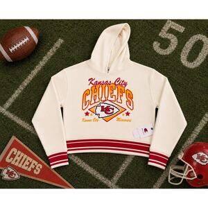 NWT Champion Kansas City Chiefs Women’s Hoodie Medium Cropped NFL Cream Red